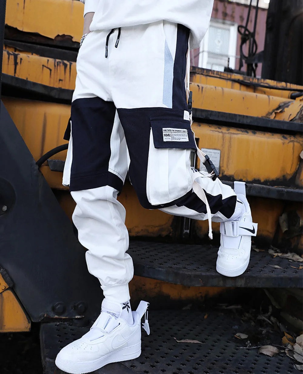 Men's Techwear Cargo Joggers β Streetwear Sweatpants with Contrast Pockets & Straps, Hip Hop Casual Trousers