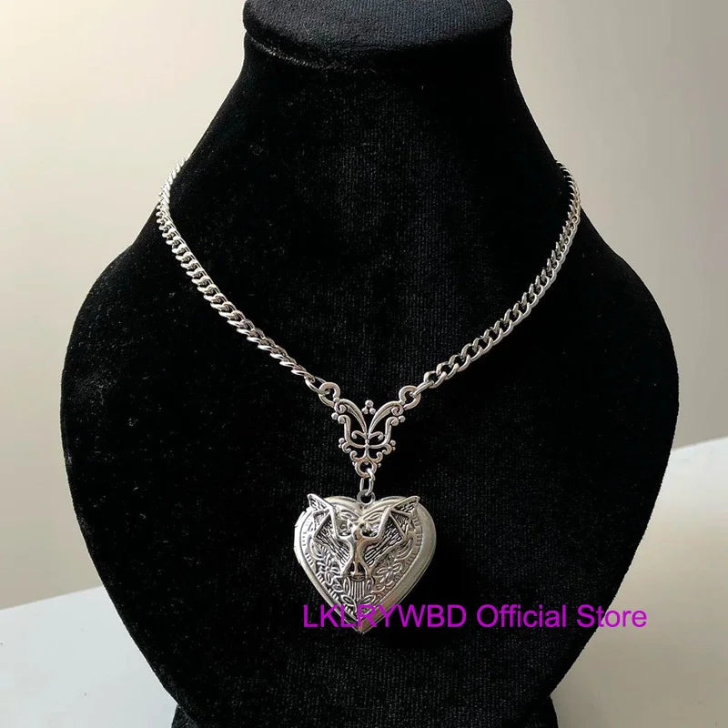 Gothic Bat Locket Necklace β Vampire Pendant Jewelry for Halloween & Bat Lovers | Dark Gift for Gothic Aesthetic Fans | '' Free Shipping ''