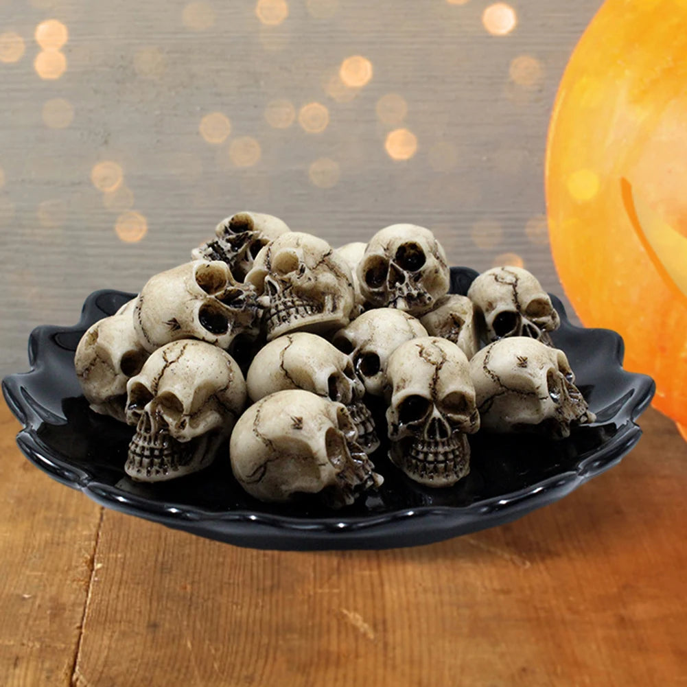 Mini Gothic Skull Set (20β60pcs) β Tiny Skeleton Heads for Halloween, Garden Decor, Witchcraft Crafts, Terrarium, Potted Plant Accessories