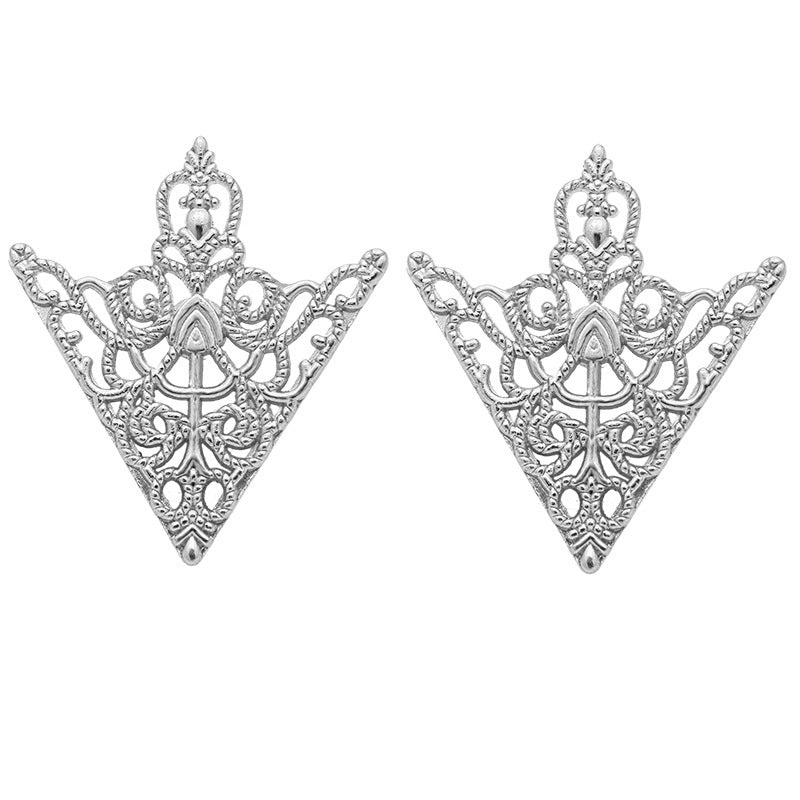 Gothic Vintage Collar Brooch β Triangle Pin for Shirt | Hollow Metal Decorative Jewelry | Free Shipping