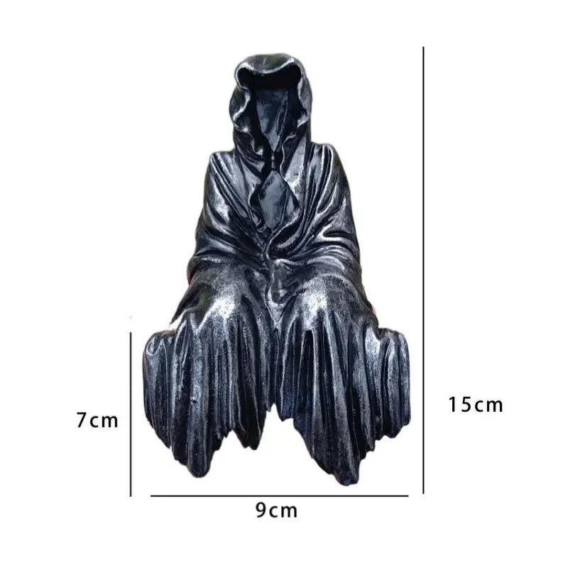 Gothic Dark Cloaked Figurine β Mysterious Black Robe Night Walker Resin Statue | Grim Reaper-Inspired Desktop Ornament, Spooky Halloween Home Decor