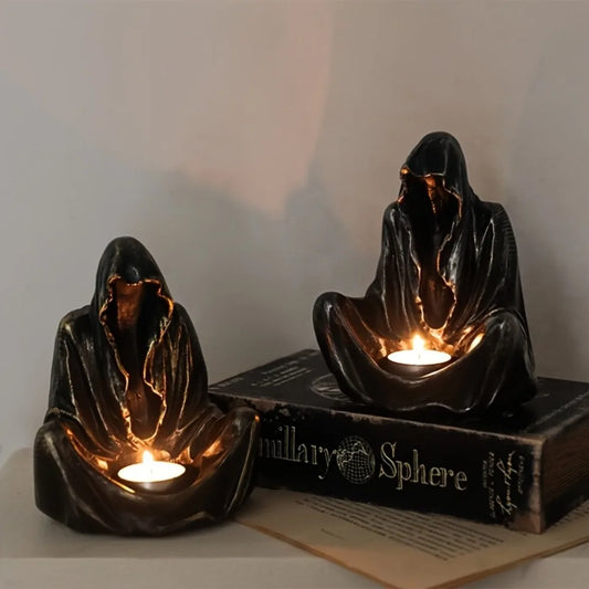 Gothic Grim Reaper Candle Holder – Dark Knight Cloak Candelabra Statue, Mysterious Halloween Decor, Spooky Desktop Accent