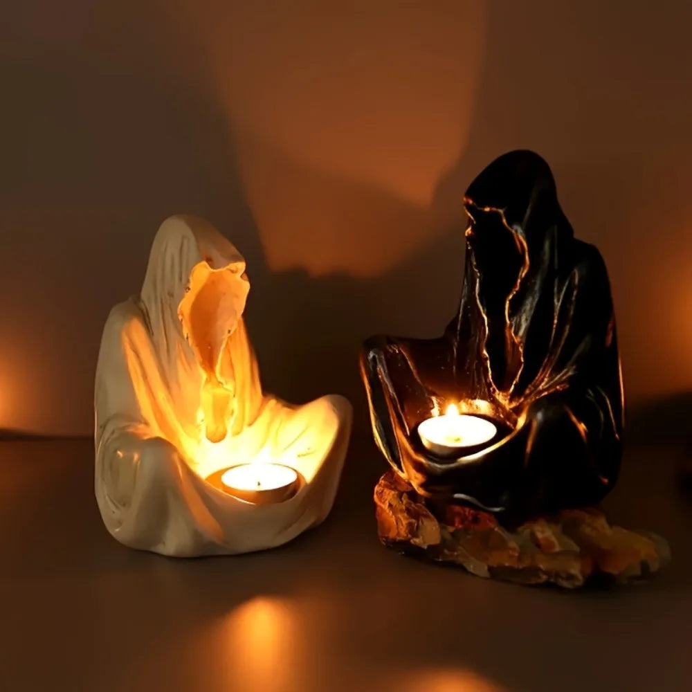 Gothic Grim Reaper Candle Holder – Dark Knight Cloak Candelabra Statue, Mysterious Halloween Decor, Spooky Desktop Accent